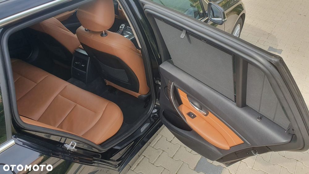 BMW Seria 3 - 32