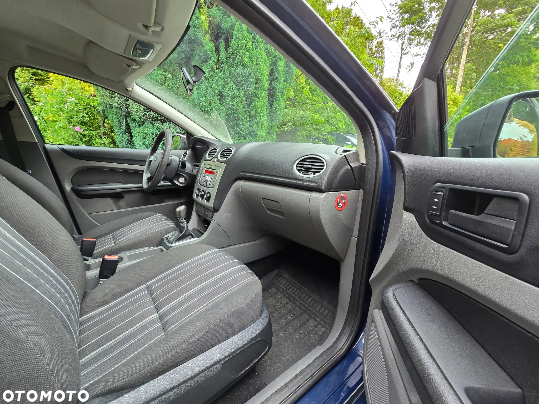 Ford Focus 1.6 Ambiente - 17