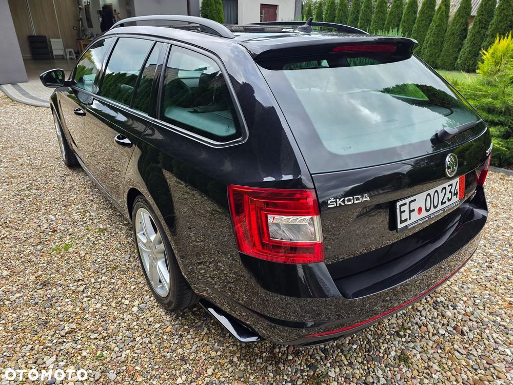 Skoda Octavia 2.0 TDI DSG RS - 14