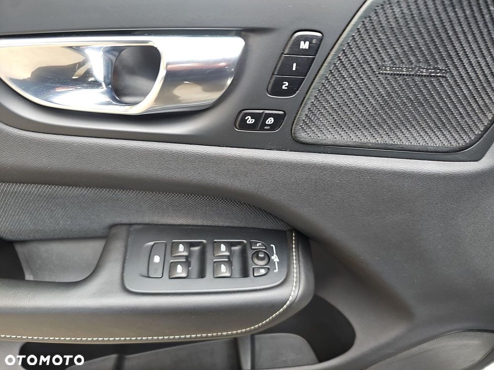 Volvo XC 60 - 19