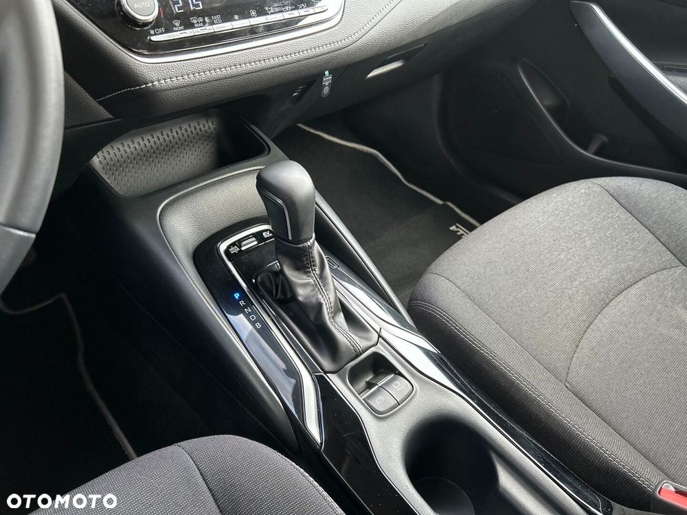 Toyota Corolla 1.8 Hybrid Comfort - 19