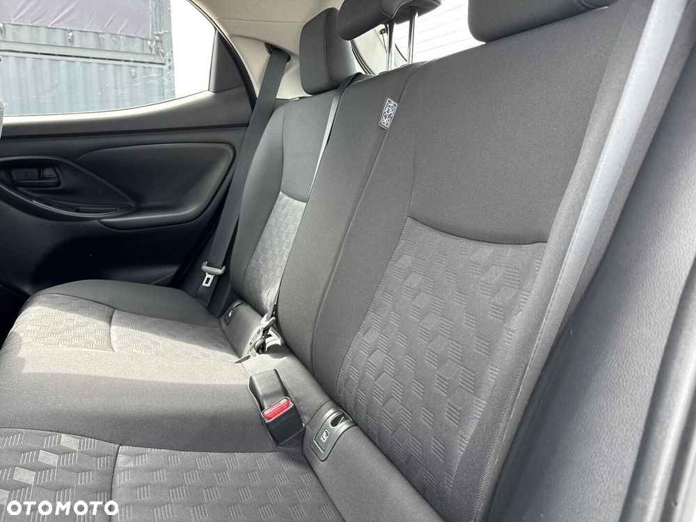 Toyota Yaris - 15