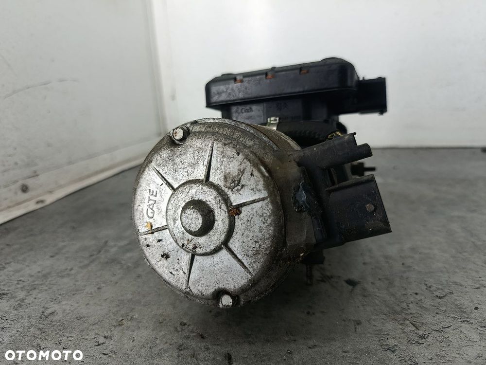 POMPA ZAWIESZENIA CITROEN C5 II 963671388000  MP8025/GEP  5002074 GATE  2.0 - 5