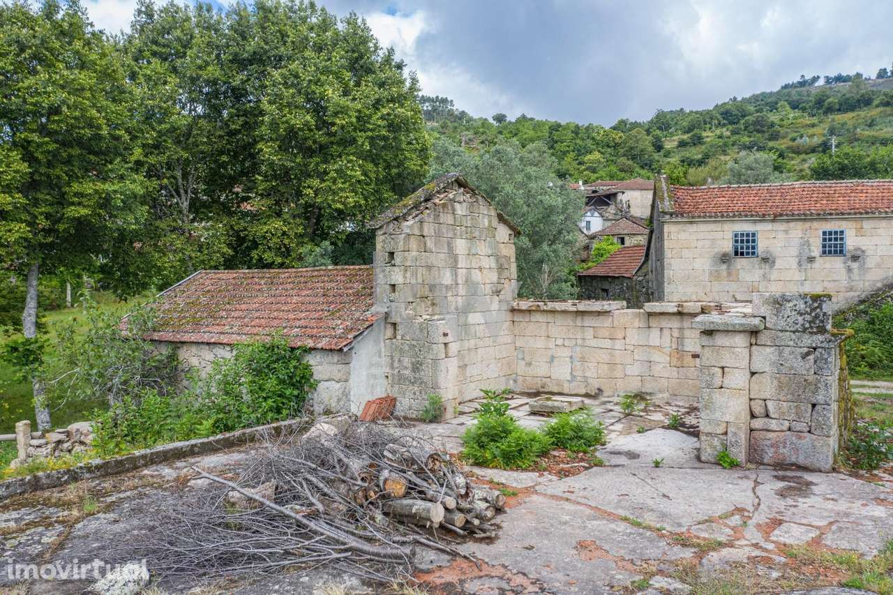 Alpendre, Palheiro, Moinho e Terreno de Cultivo em Asnela  - Cabeceira - Grande imagem: 2/19