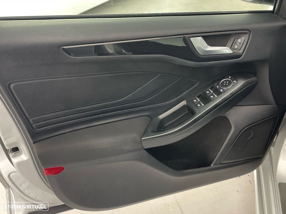 Ford Focus 1.0 EcoBoost ST-Line - 17
