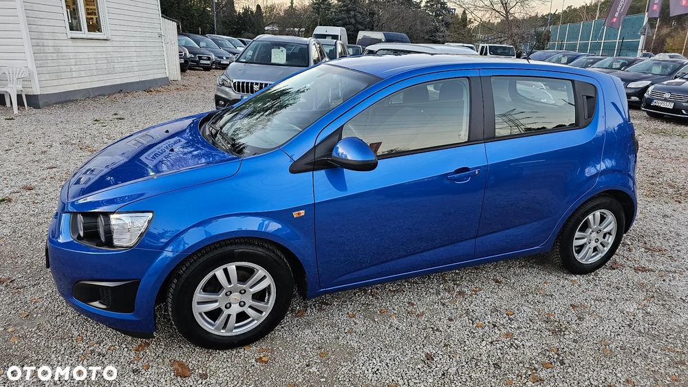 Chevrolet Aveo 1.4 16V LS Design+ - 25