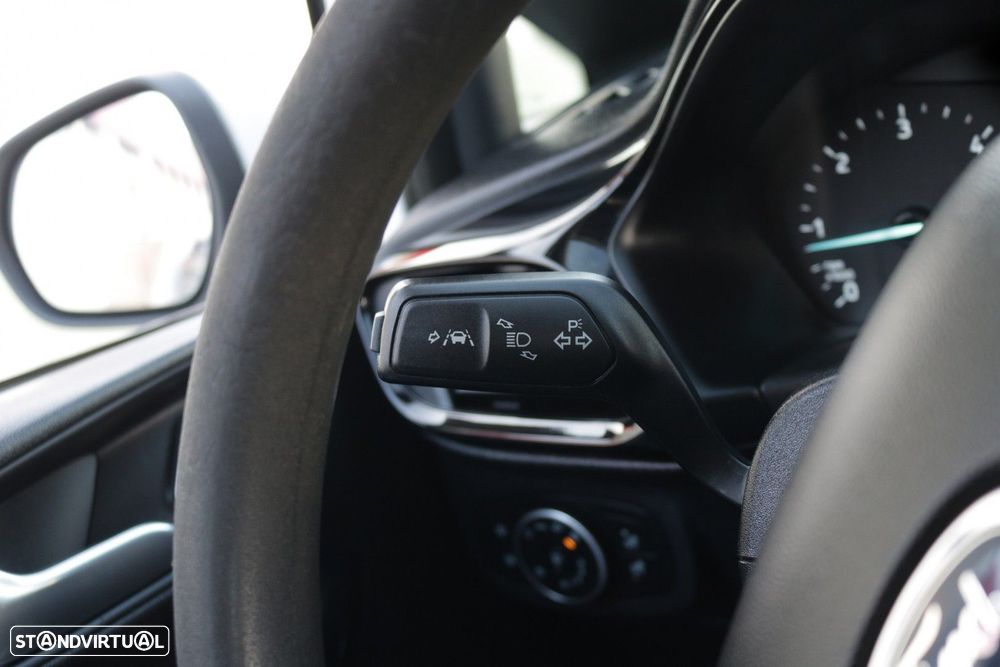 Ford Fiesta 1.5 TDCi Connected - 32