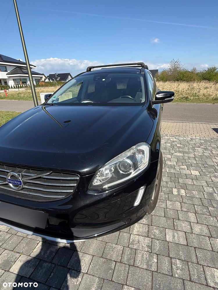Volvo XC 60 D5 AWD Momentum - 3