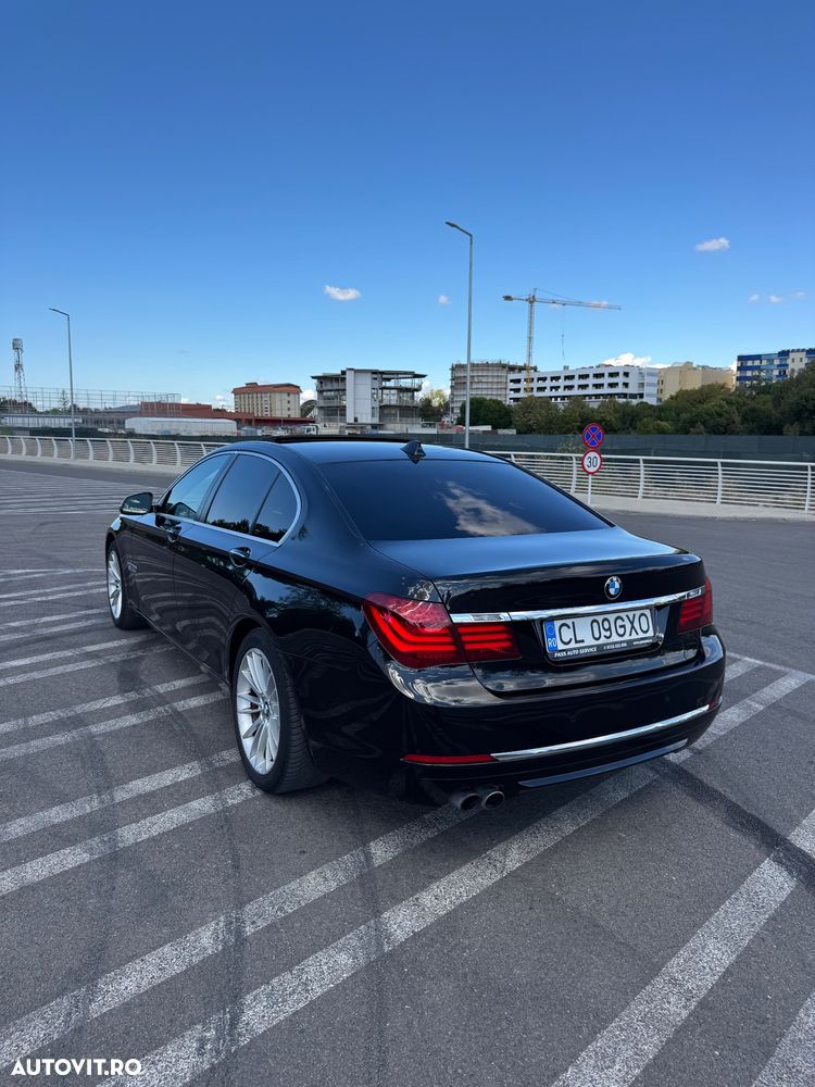 BMW Seria 7 730d - 4