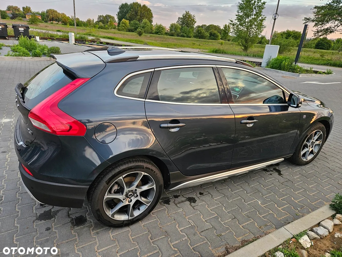 Volvo V40 Cross Country T4 AWD Drive-E Ocean Race - 6