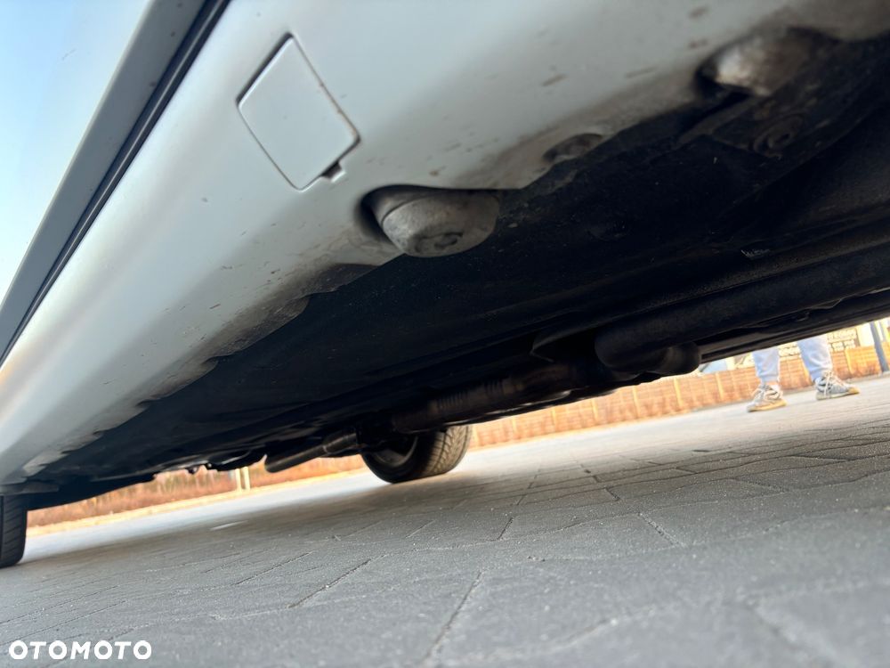 Mercedes-Benz W124 (1984-1993) - 25