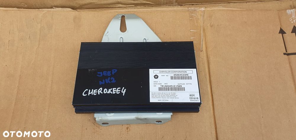 Wzmacniacz nagłośnienia Jeep Grand Cherokee IV WK2 05064533AK - 1