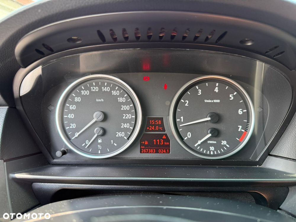 BMW Seria 5 523i - 15