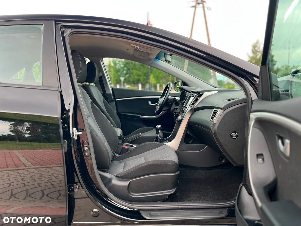 Hyundai i30 1.4 Premium - 12
