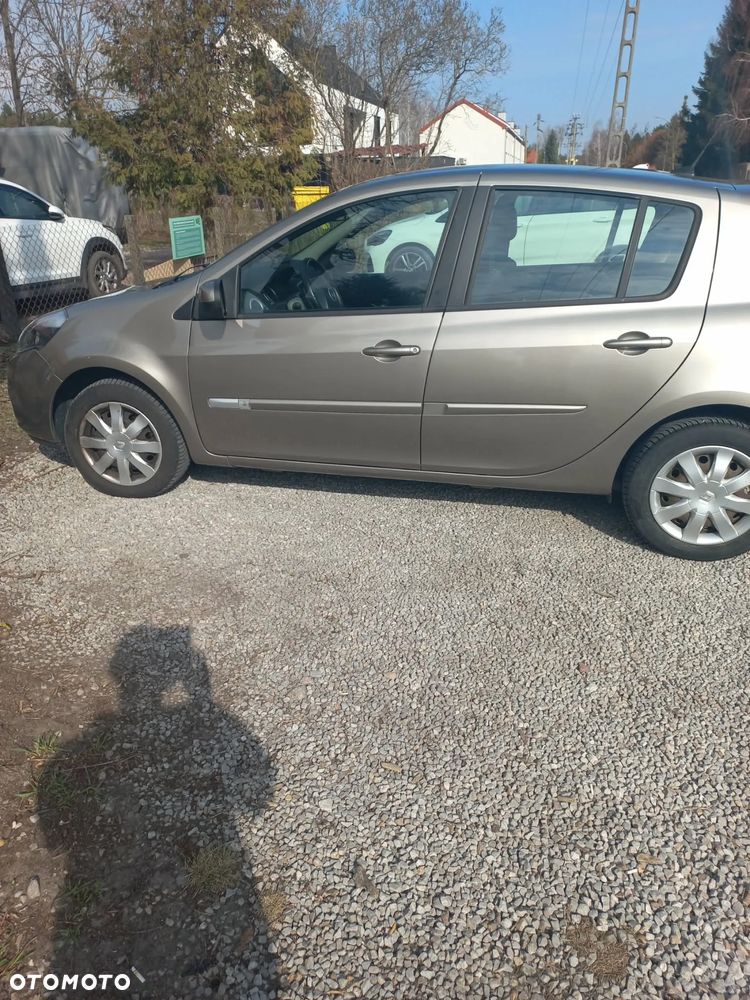 Renault Clio 1.2 16V TCE Alize Euro5 - 3