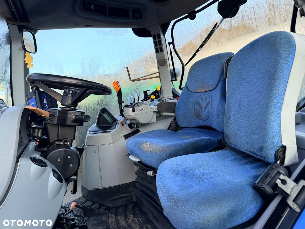 New Holland T7050 - 18