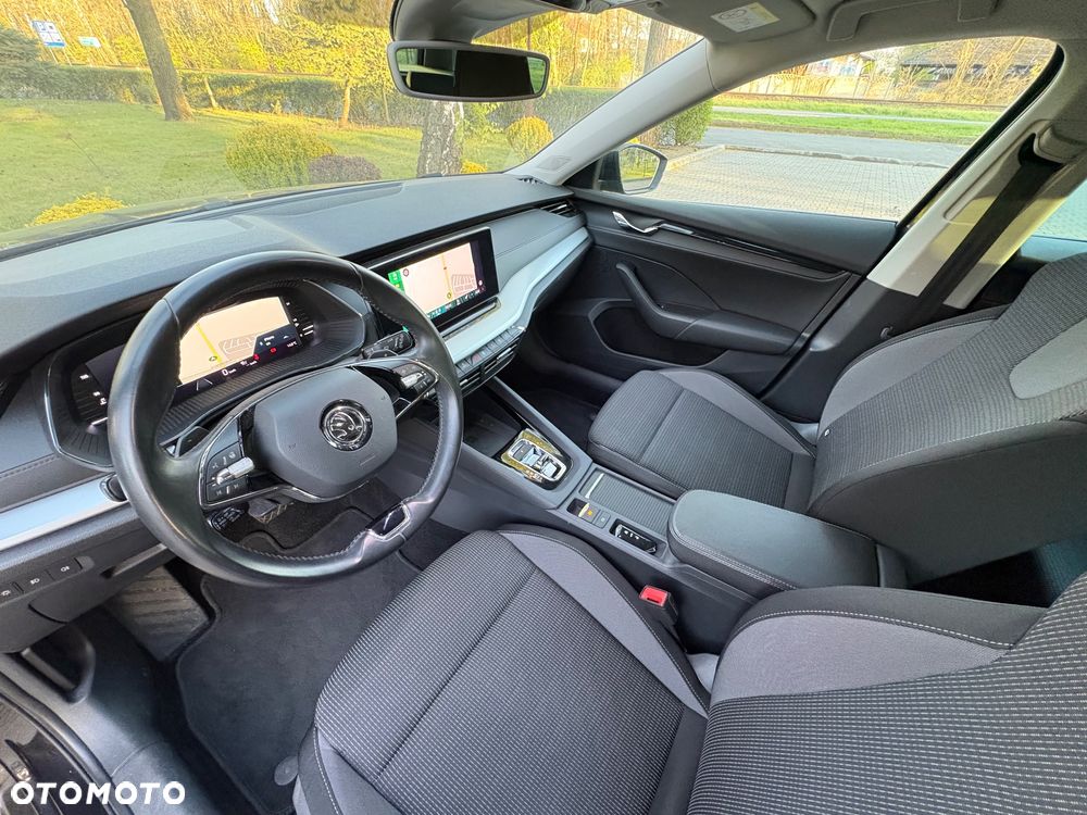 Skoda Octavia 2.0 TDI DSG Ambition - 6
