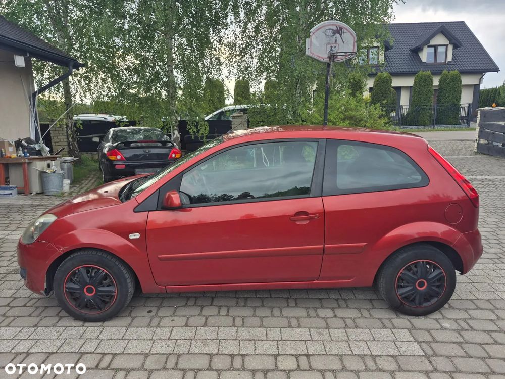 Ford Fiesta 1.3 - 6