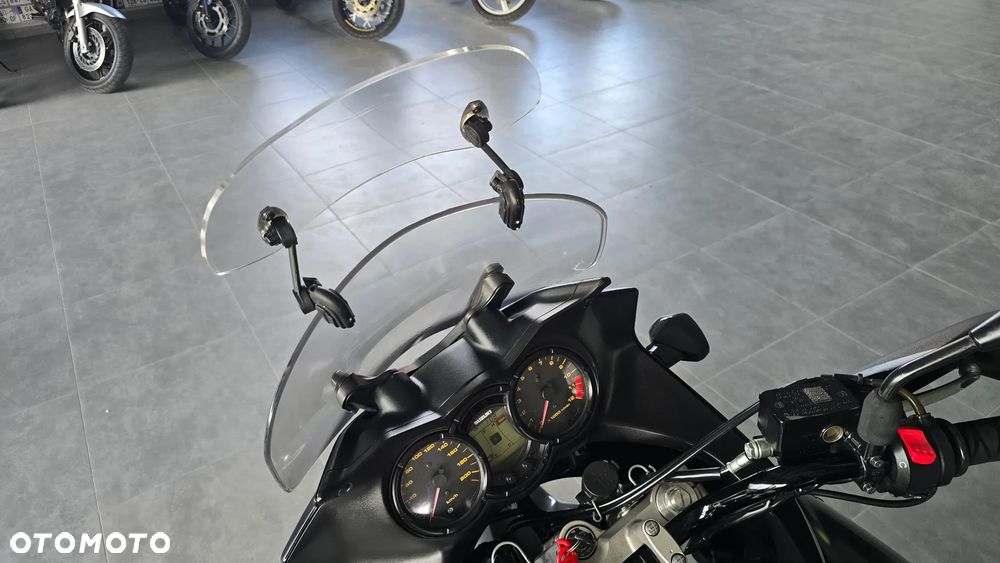 Suzuki V-STROM - 23