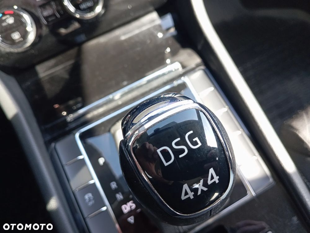 Skoda Superb 2.0 TDI 4x4 DSG Style - 16