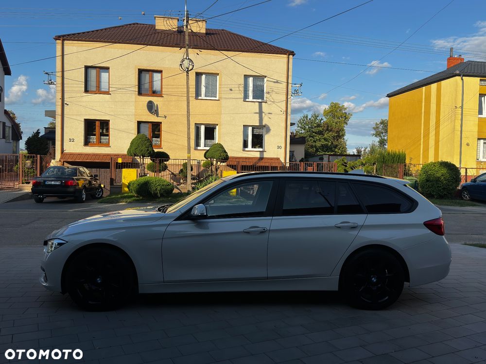 BMW Seria 3 320d Sport Line - 6