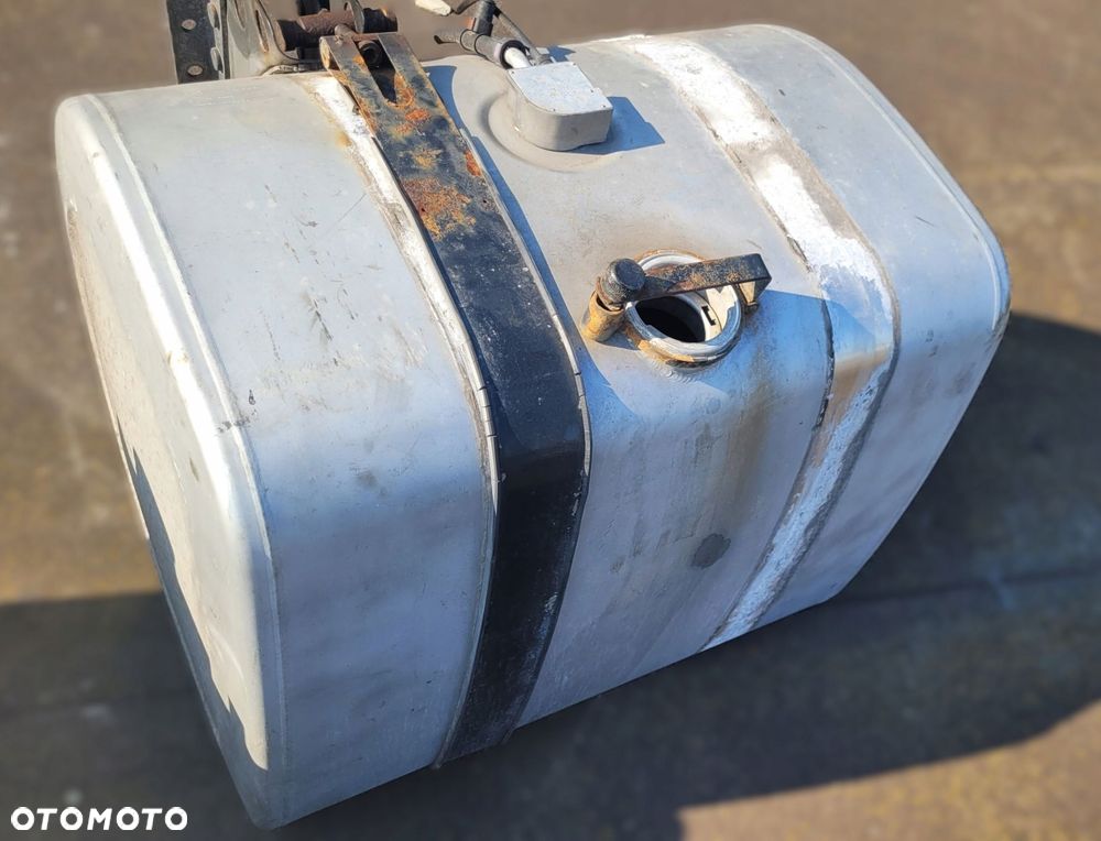 ZBIORNIK PALIWA VOLVO FH / RENAULT GAMA T 21516445 330L - 2