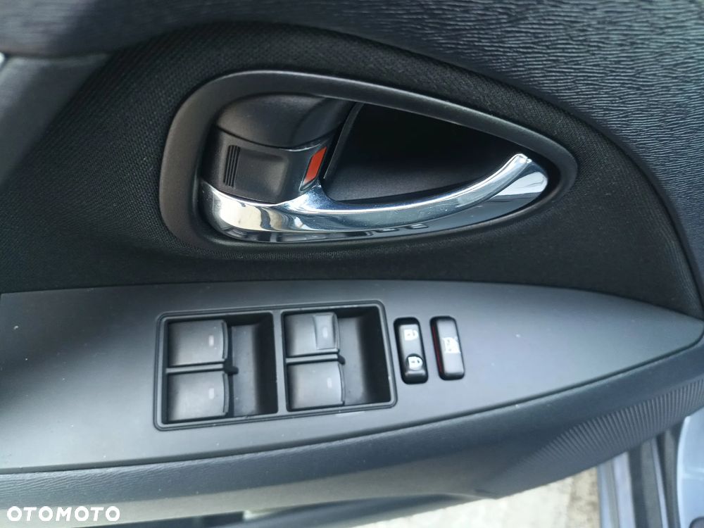 Toyota Avensis 1.8 Luna EU5 - 19