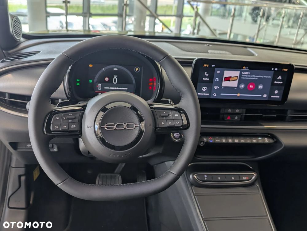 Fiat 600 HYBRID Sport - 12
