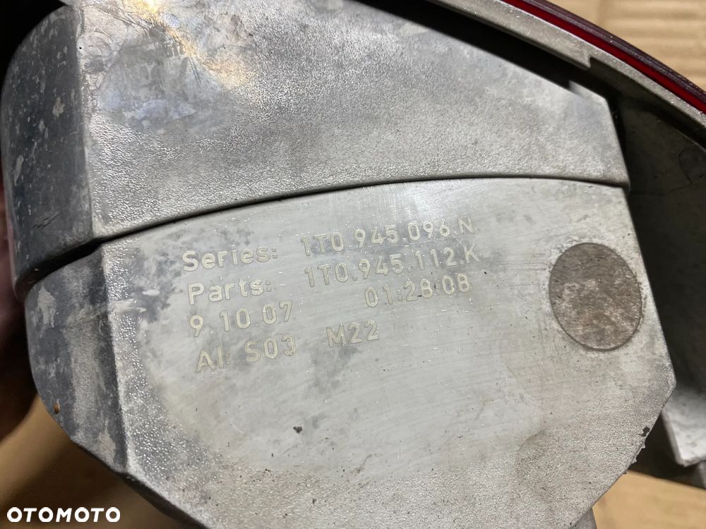 LAMPA TYLNA PRAWA VW TOURAN 1T0945096N 1T0945112K - 7