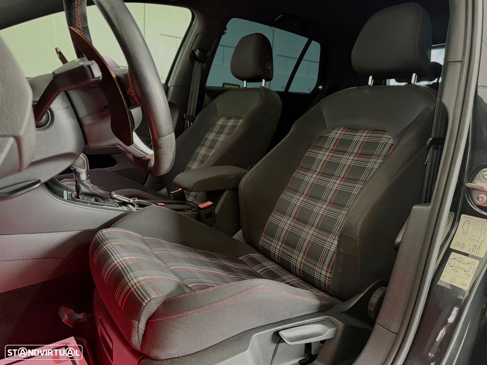 VW Golf 2.0 TSi GTi DSG - 8