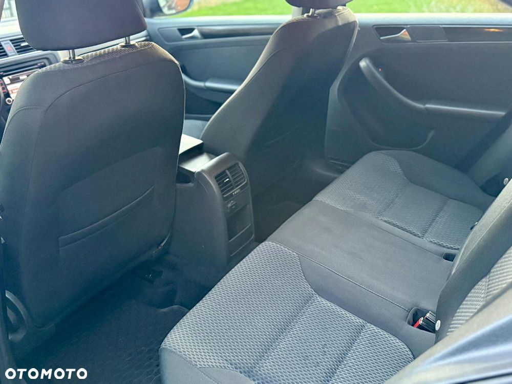 Volkswagen Jetta 1.2 TSI BMT Comfortline - 13