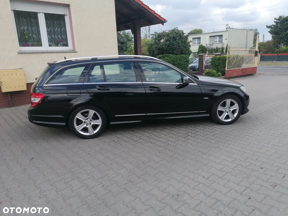 Mercedes-Benz Klasa C 220 CDI DPF (BlueEFFICIENCY) Avantgarde - 8