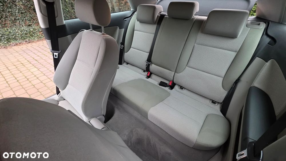 Audi A3 3-drzwiowe 1.6 Attraction - 30