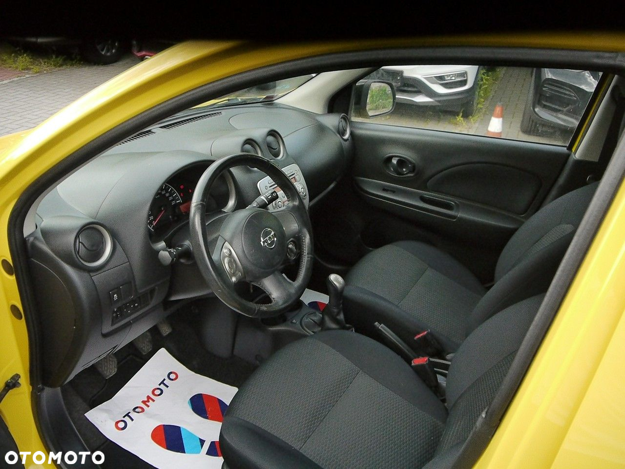 Nissan Micra 1.2 30 Jahre Edition - 16