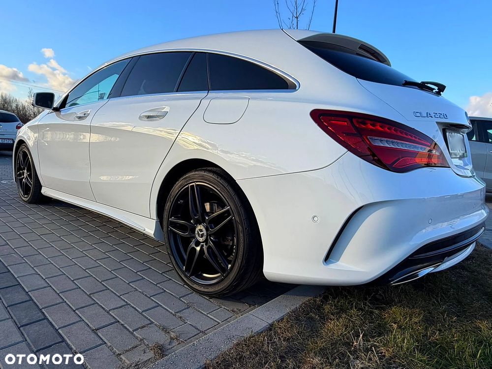 Mercedes-Benz CLA 220 4-Matic AMG Line - 20