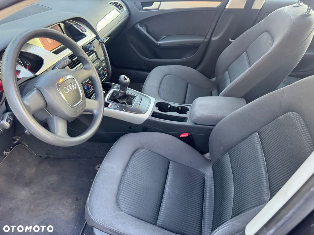 Audi A4 Avant 2.0 TDI DPF Ambiente - 21