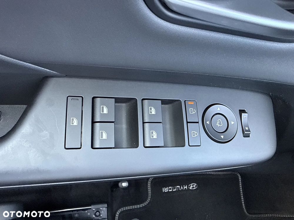 Hyundai Kona 1.6 GDI Hybrid Executive DCT - 13