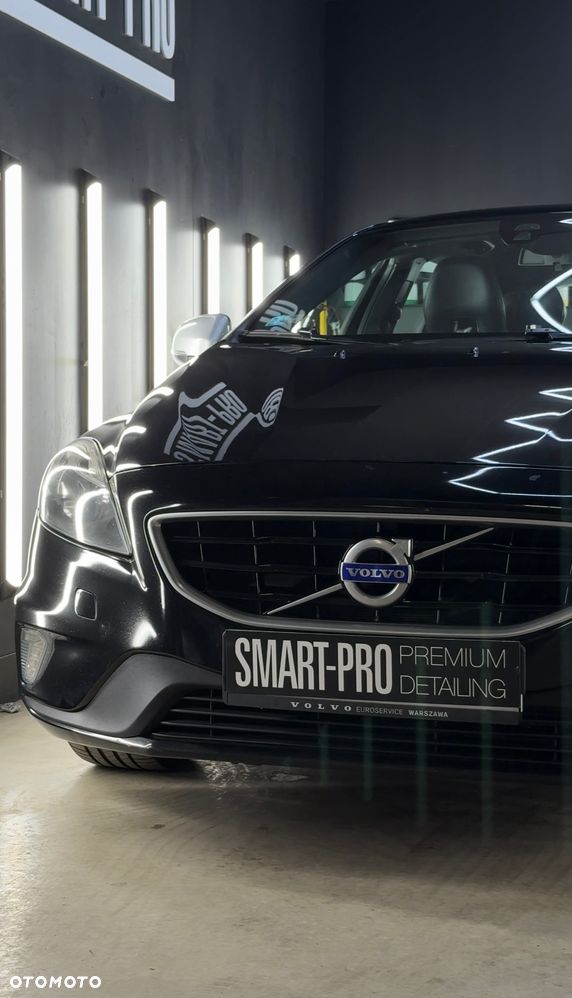 Volvo V40 T3 Drive-E R-Design Kinetic - 2