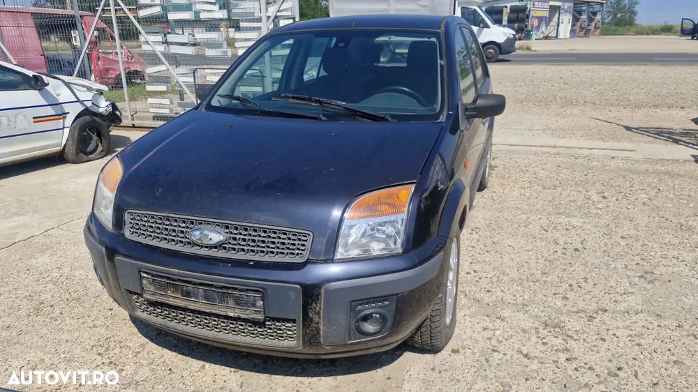 Dezmembram Ford Fusion an 2008 motor 1.4 Tdci - 3