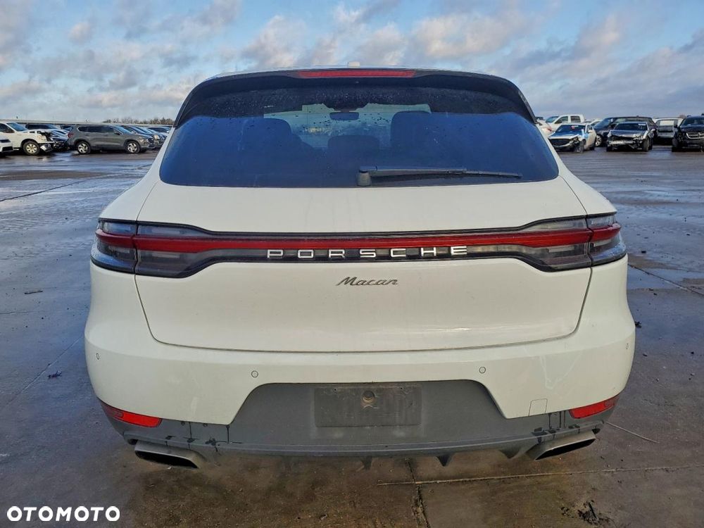 Porsche Macan - 3