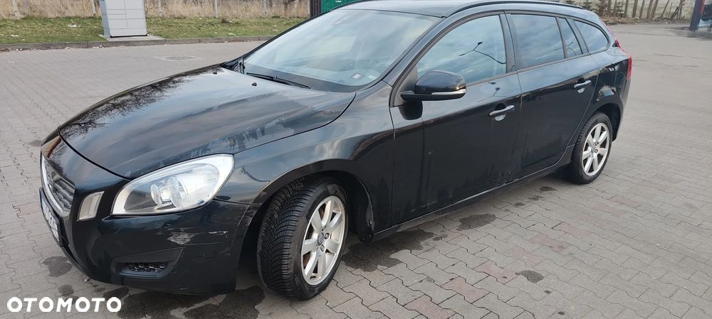 Volvo V60 DRIVe Momentum - 2