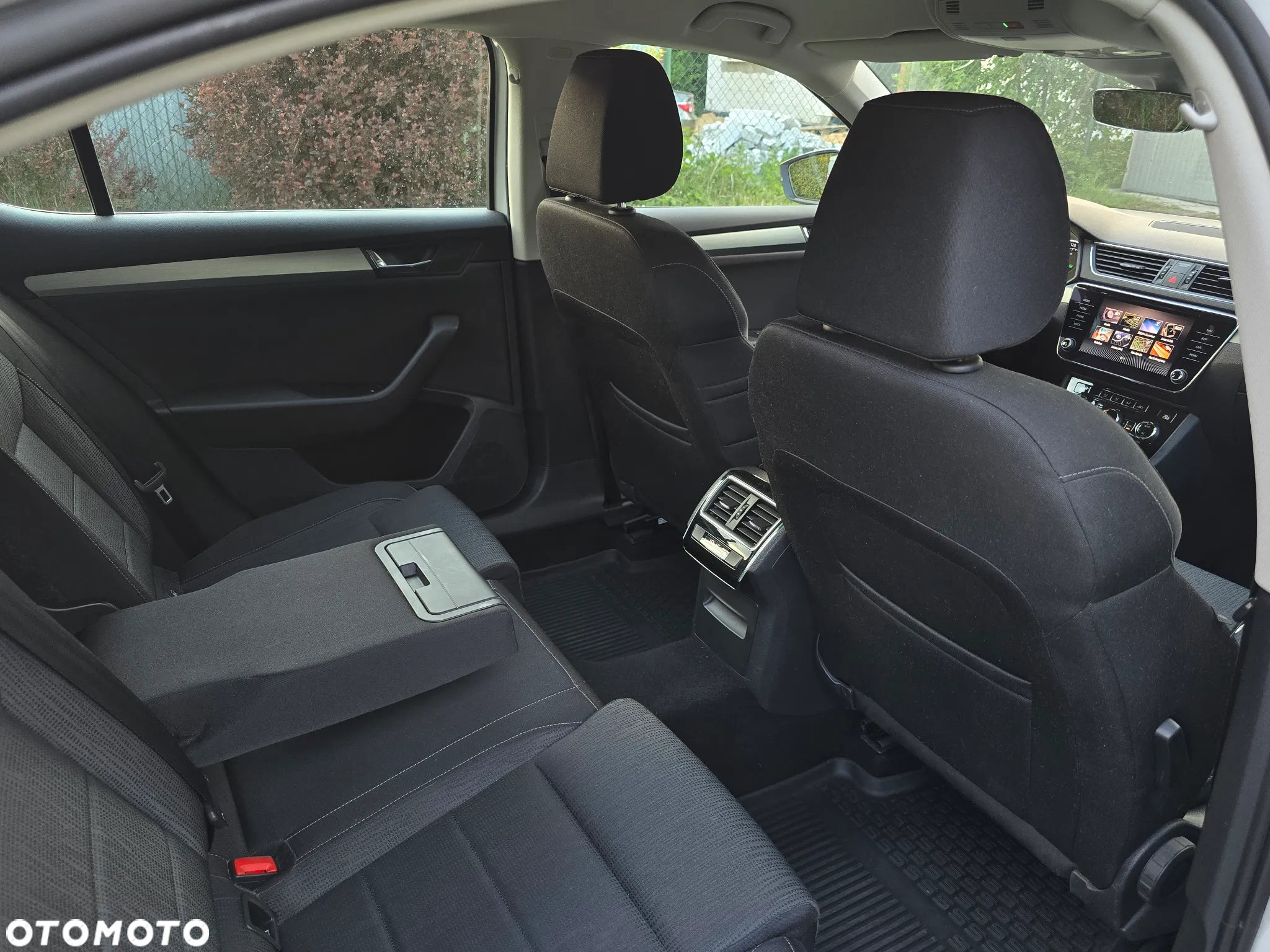 Skoda Superb 2.0 TDI Sportline DSG - 10