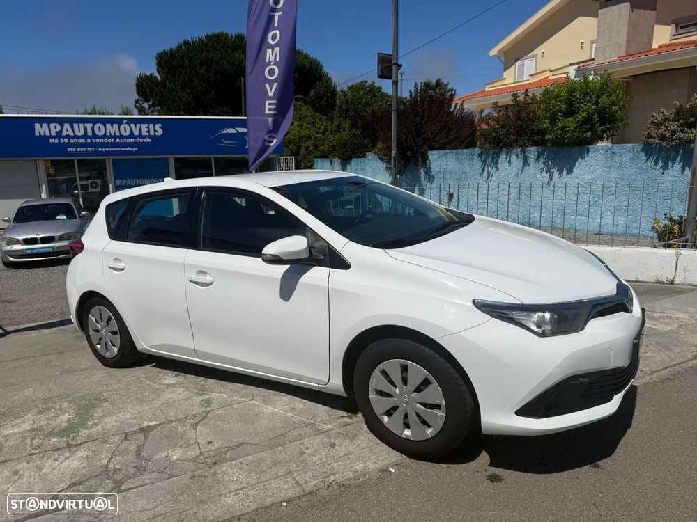 Toyota Auris 1.4 D-4D - 3