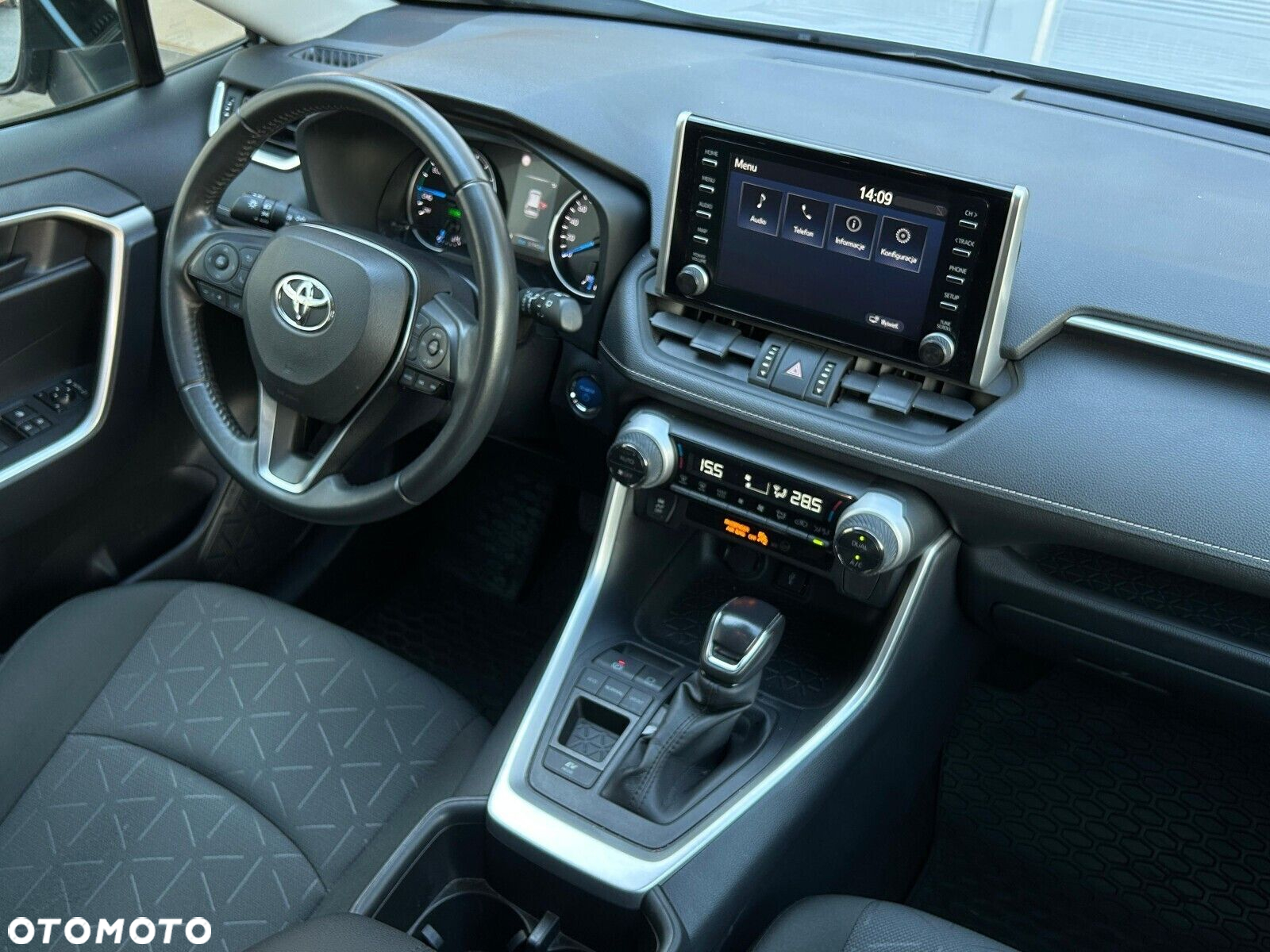Toyota RAV4 - 16
