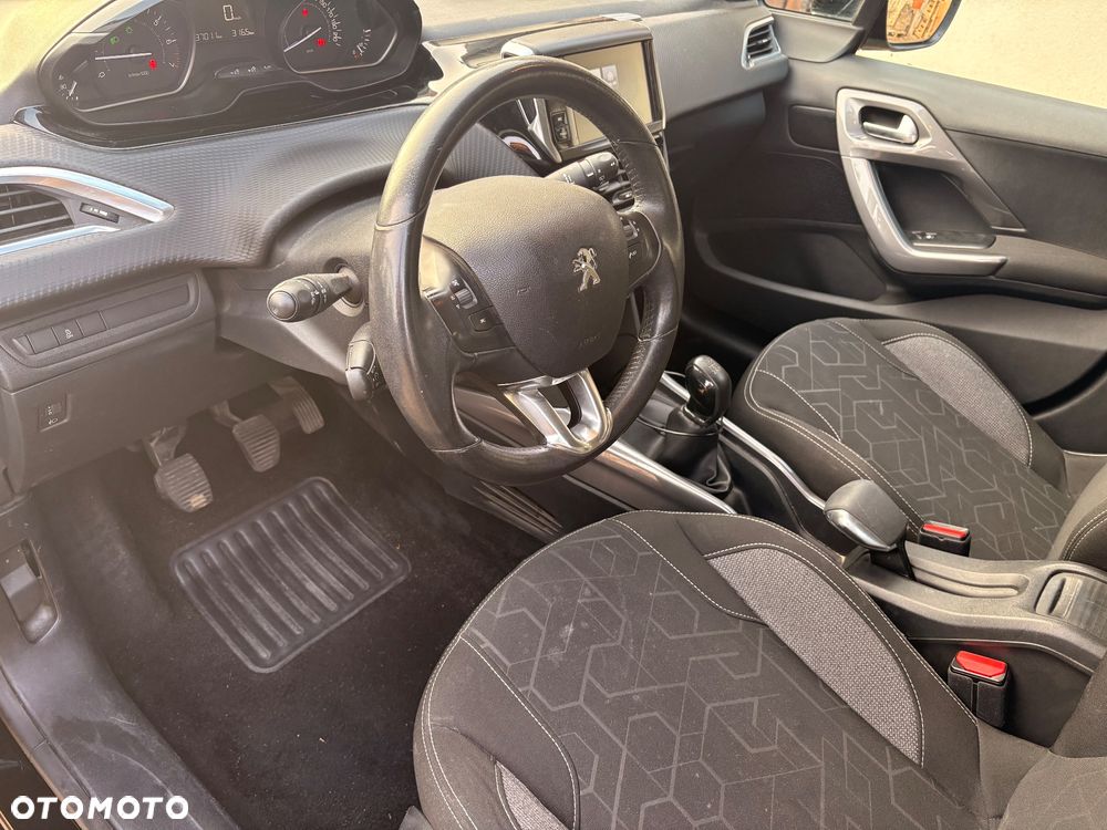 Peugeot 2008 PureTech 82 Active - 17