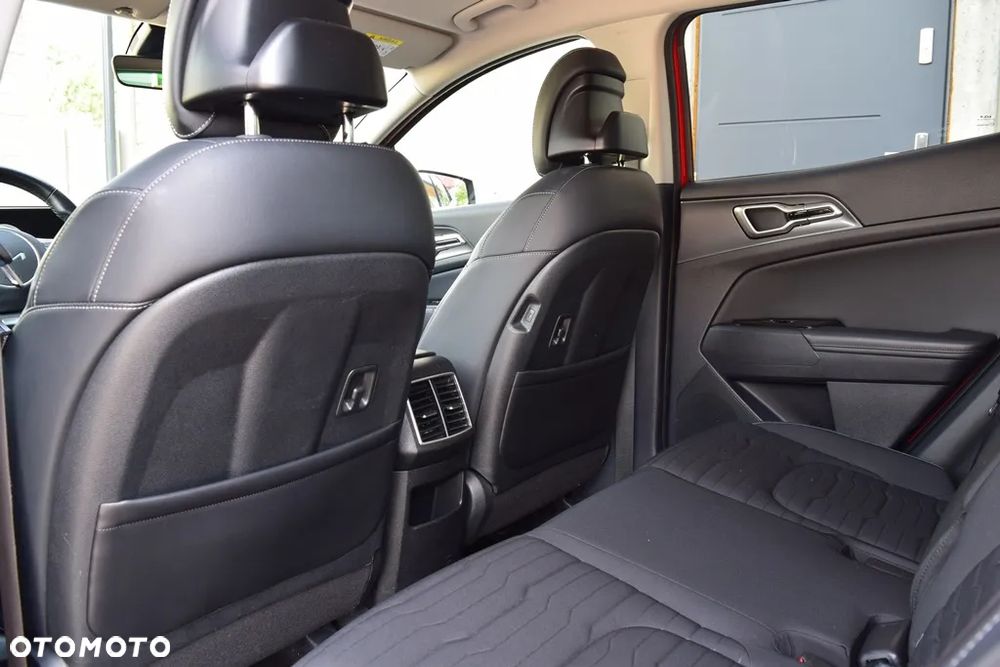 Kia Sportage 1.6 T-GDI MHEV Business Line 4WD DCT - 35