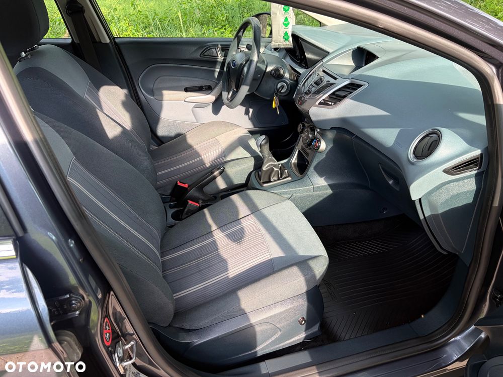 Ford Fiesta 1.4 Titanium - 26