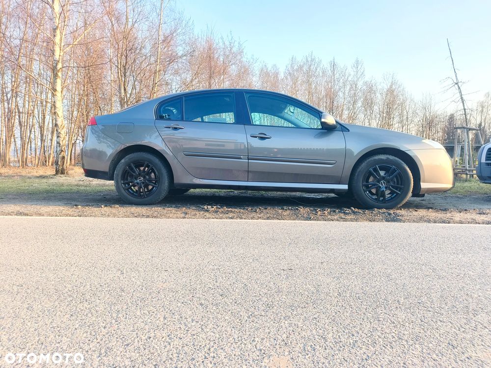 Renault Laguna - 3