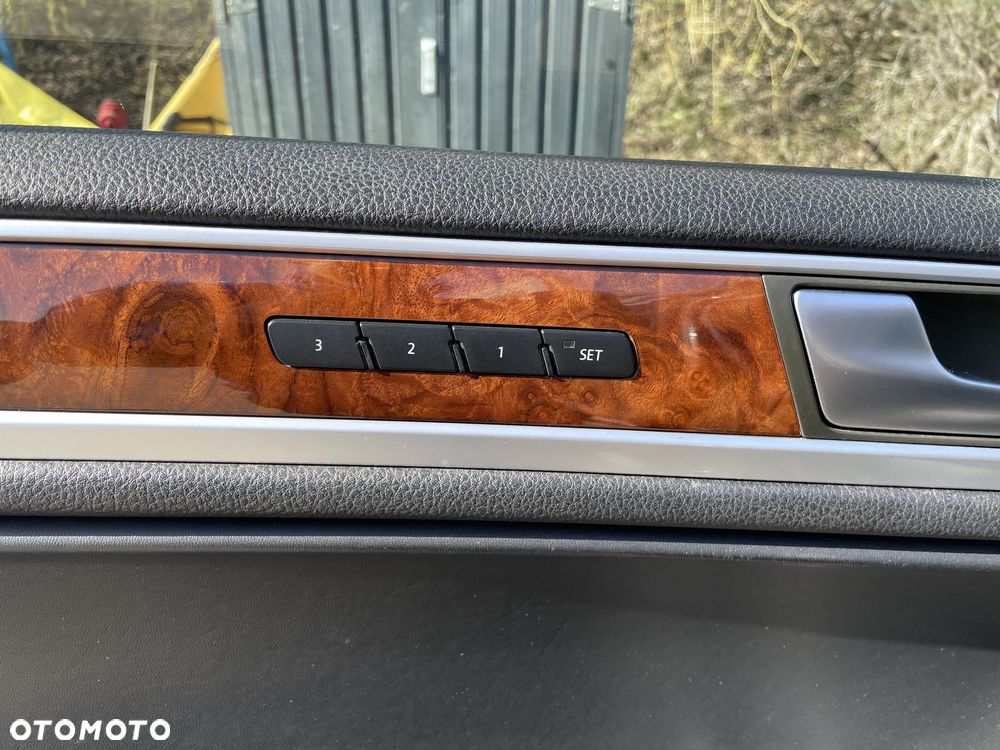 Volkswagen Touareg 4.2 V8 TDI DPF Automatik - 4