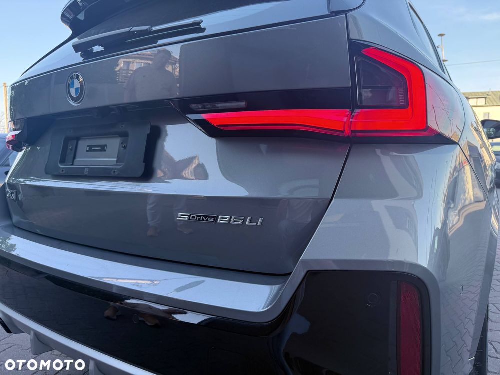 BMW X1 - 16